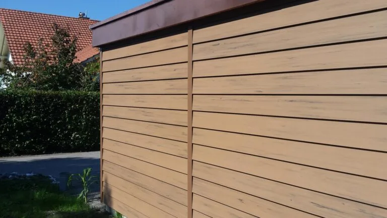 WPC privacy screen in wood look on a property in the Chur region